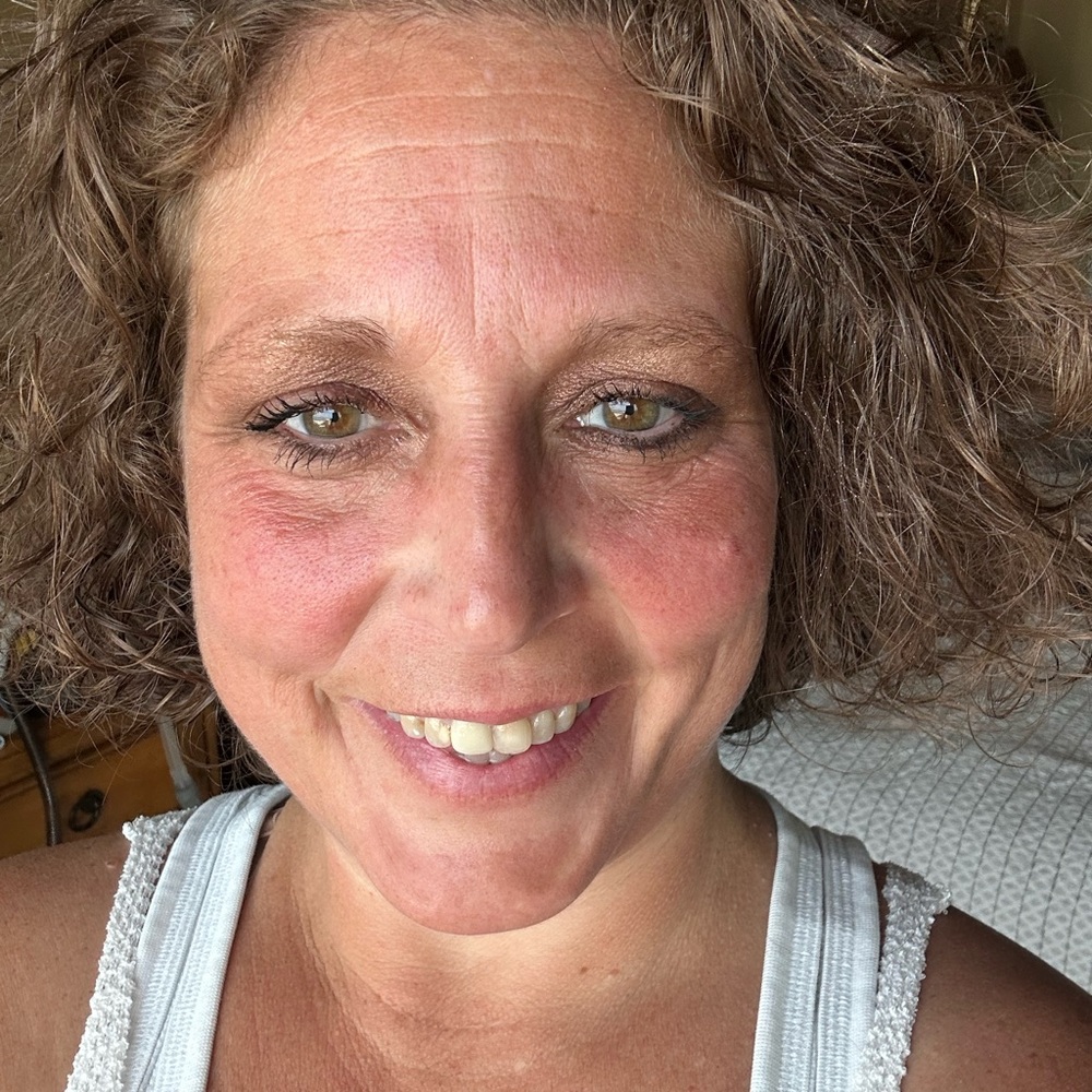Meet your Posher, Melissa